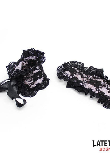 2 Piece Set Lace lindfold and Handcuffs
