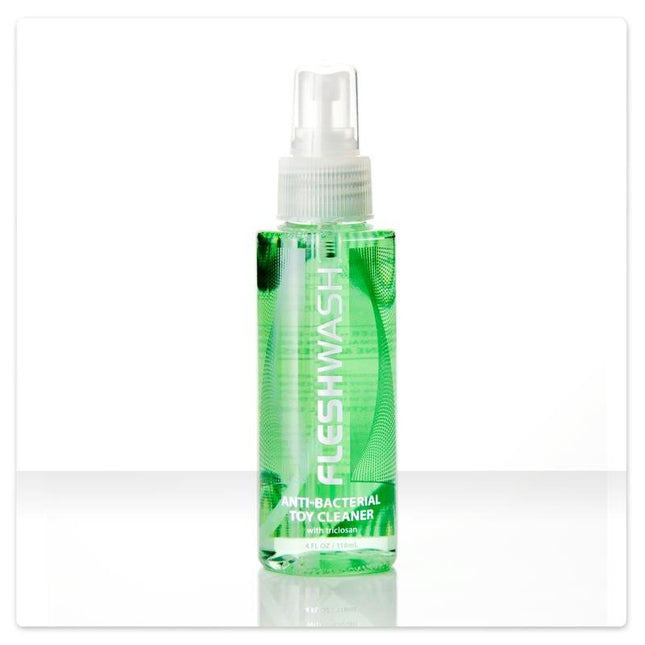 Fleshlight Limpiador 100 ml anti-bacterial toy cleaner spray bottle for latex, silicone, and SuperSkin