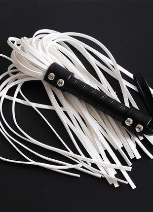 Double Rivet Flogger 44 cm