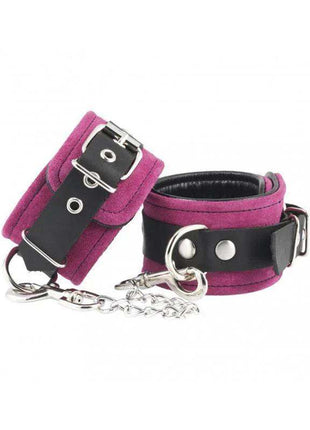 Adjustable hand cuffs with ergonomic design for comfort and security