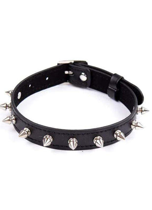 Black adjustable dog collar with spikes 43 cm