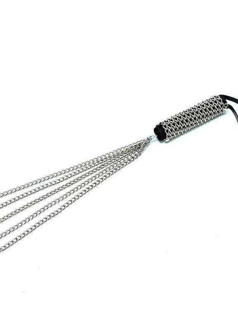 Flogger Metal 50 cm with a black woven handle, wrist loop and five silver metal chain tails