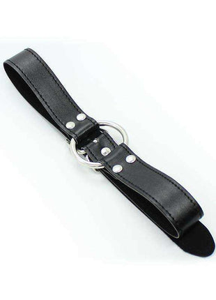 Metal O-Ring Gag Ring: 5 cm with black leather straps, silver rivets, and a central metal ring