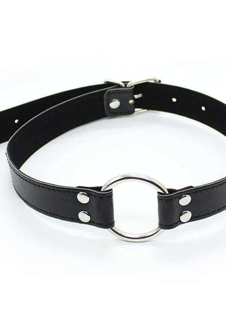Metal O-Ring Gag Ring: 5 cm with a black leather-like adjustable strap, silver metal ring, rivets and buckle.