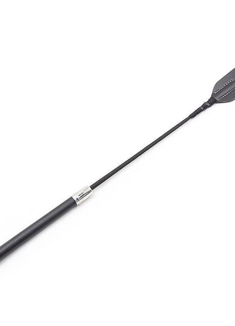 Oval Crop 45 cm - Latetobed BDSM Line