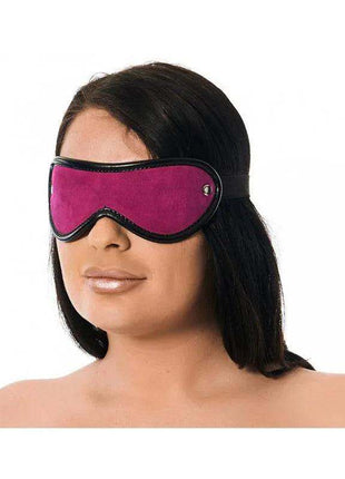 Premium microfiber blindfold with adjustable straps for restful sleep