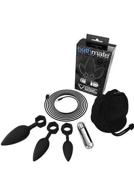 Set of 4 anal training plugs in graduated sizes made of body-safe silicone with vibration modes and USB rechargeable design