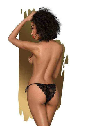 Black seamless panties made from soft cotton-elastane blend for everyday comfort and timeless style
